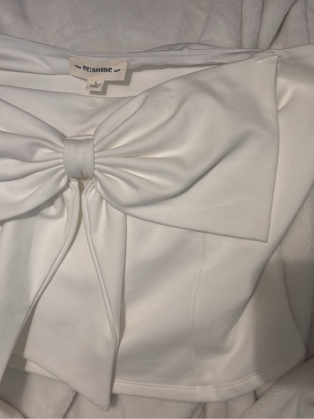 ee:some White Strapless Bow-front Top